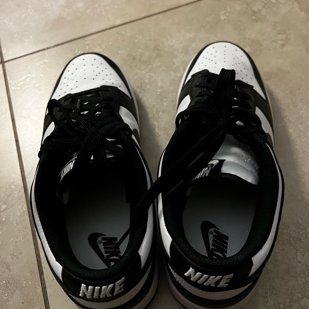 Hardly Worn Panda Low Dunks Size 10 - image 5